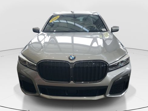Used 2022 BMW 750Li xDrive AWD/4WD image 5