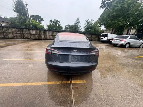 Used 2018 Tesla Model 3 Mid Range RWD image 5