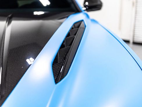 Used 2023 Lamborghini Urus Performante AWD/4WD image 8