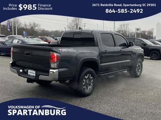 Used 2020 Toyota Tacoma TRD Off-Road video 3