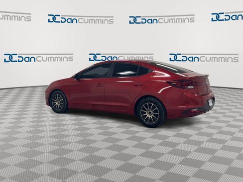 Used 2019 Hyundai Elantra SE FWD image 6
