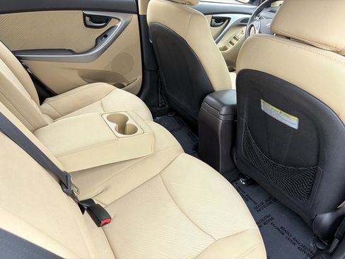 Used 2013 Hyundai Elantra GLS w/ Preferred Pkg FWD image 13