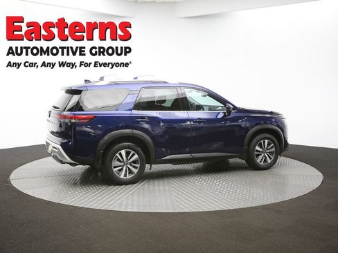 Used 2024 Nissan Pathfinder SL image 43