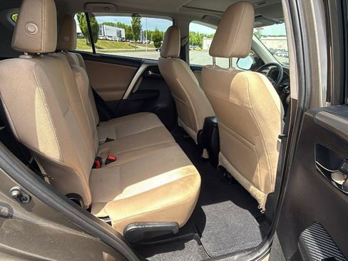 Used 2014 Toyota RAV4 XLE FWD image 19