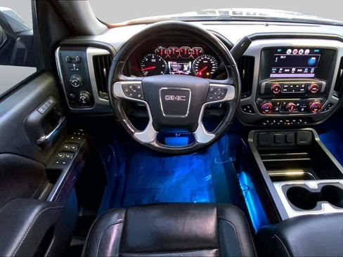 Used 2018 GMC Sierra 1500 SLT AWD/4WD image 5