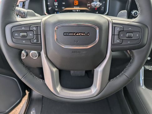 New 2026 GMC Sierra 1500 Denali w/ LPO, Black Badging Package AWD/4WD image 19