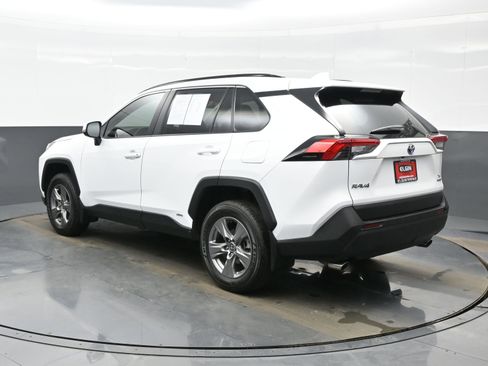 Used 2024 Toyota RAV4 XLE image 4