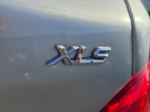 Used 2006 Toyota Avalon XLS FWD image 12