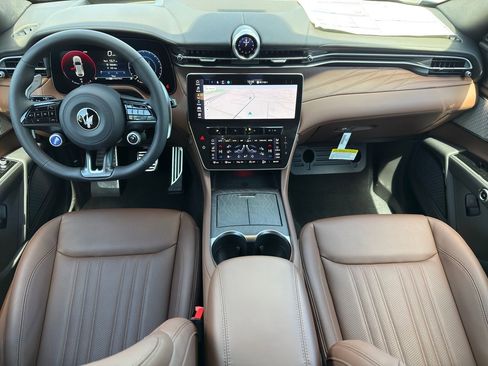 New 2026 Maserati Grecale Modena image 26