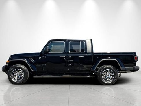 New 2025 Jeep Gladiator Sport AWD/4WD image 7