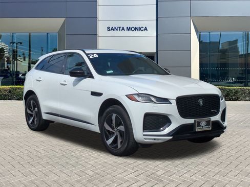 Used 2024 Jaguar F-PACE R-Dynamic S image 7