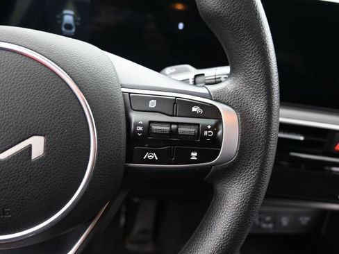 Used 2025 Kia K5 LXS image 30