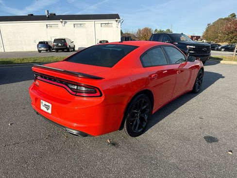 Used 2022 Dodge Charger SXT w/ Blacktop Package image 6