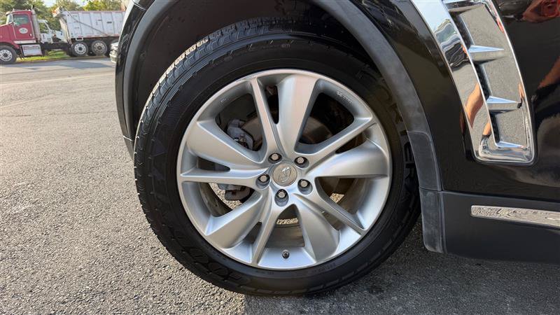 Used 2014 INFINITI QX70 2WD w/ Premium Package image 16