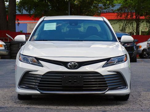 Used 2021 Toyota Camry LE FWD image 8