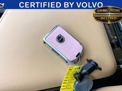 Certified 2023 Volvo XC60 B5 Ultimate w/ Protection Package Premier FWD image 12
