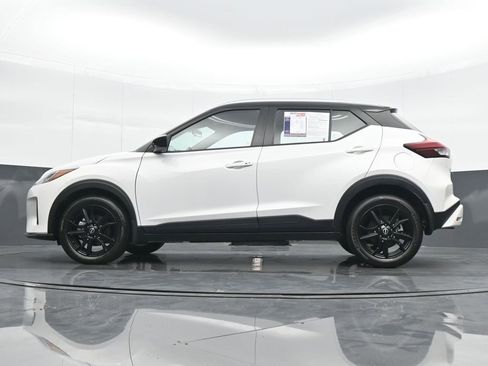 Used 2023 Nissan Kicks SV image 18