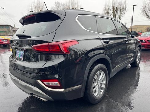 Used 2019 Hyundai Santa Fe SE image 5
