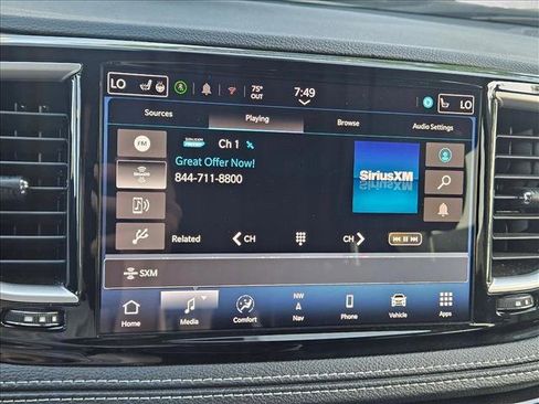 Used 2023 Chrysler Pacifica Touring-L FWD image 12