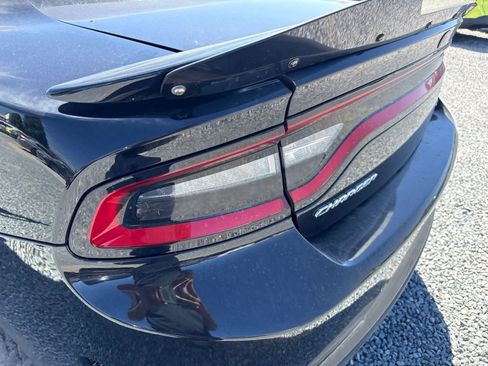 Used 2018 Dodge Charger SRT w/ Technology Group RWD image 13