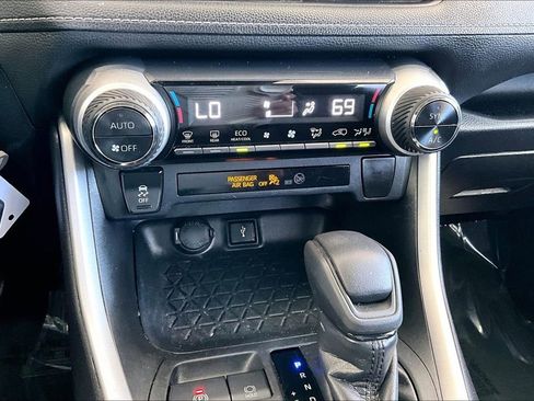 Used 2020 Toyota RAV4 LE w/ All Weather Liner Package image 15