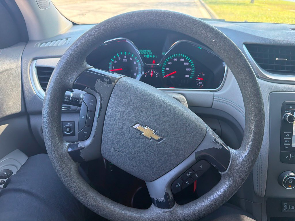 Used 2013 Chevrolet Traverse LS FWD image 5