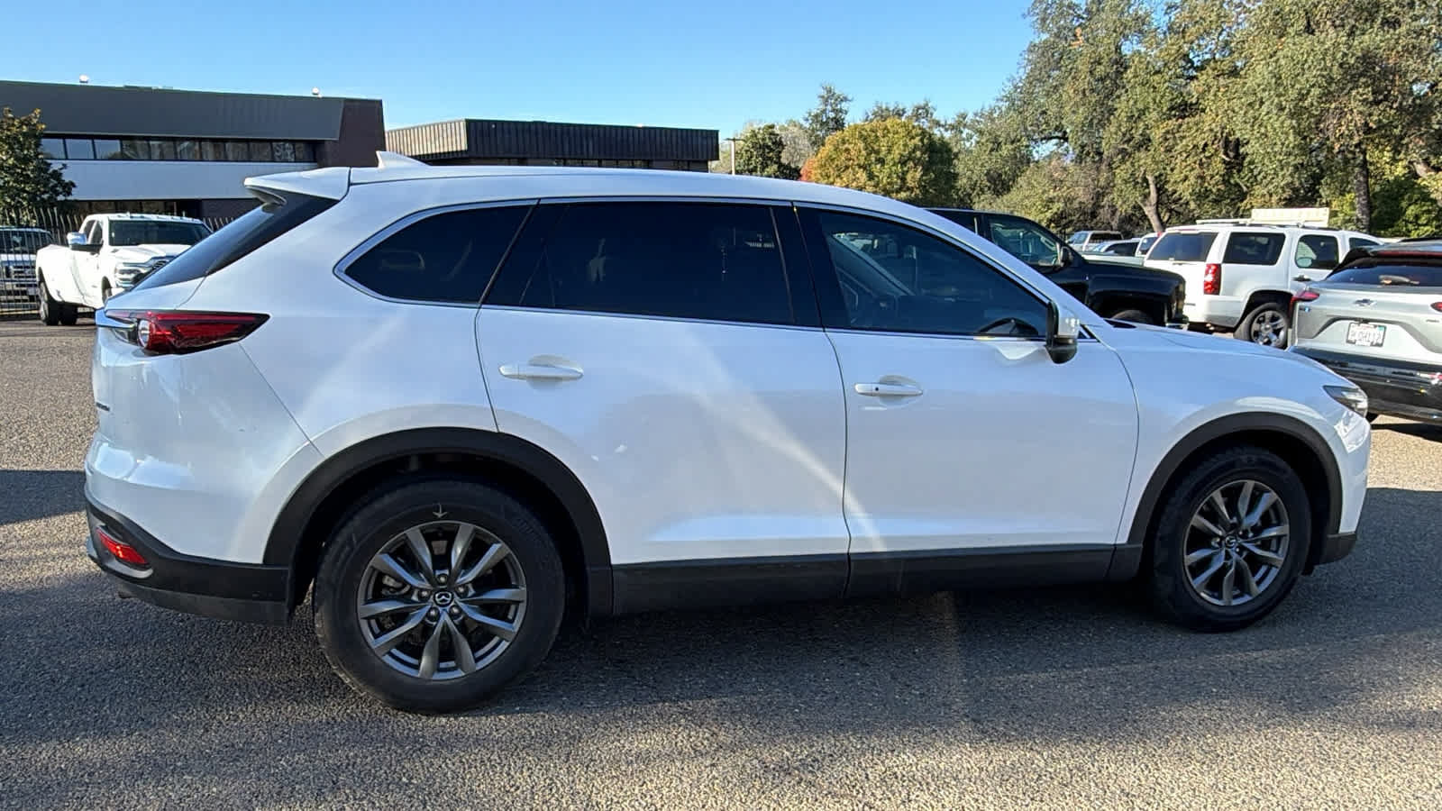 Used 2020 MAZDA CX-9 Touring w/ Touring Premium Package FWD image 4
