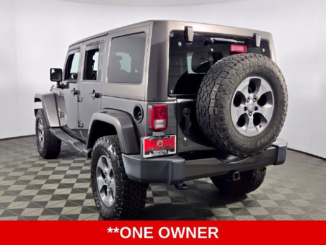 Used 2017 Jeep Wrangler Unlimited Sahara w/ Max Tow Package AWD/4WD image 6