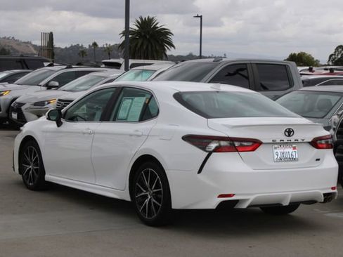 Used 2024 Toyota Camry SE FWD image 18