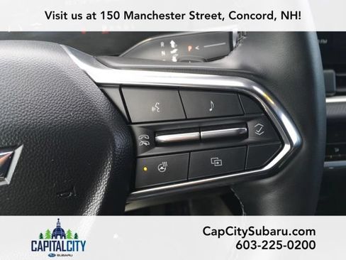 Used 2025 Chevrolet Equinox LT FWD image 19