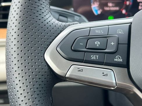 New 2026 Volkswagen Tiguan SEL R-Line AWD/4WD image 22