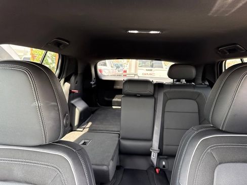 Used 2025 Chevrolet Equinox EV LT w/ Active Safety Package 3 FWD image 11