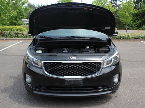 Used 2016 Kia Sedona SX FWD image 30