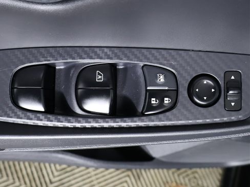 Used 2020 Nissan Sentra SV image 26