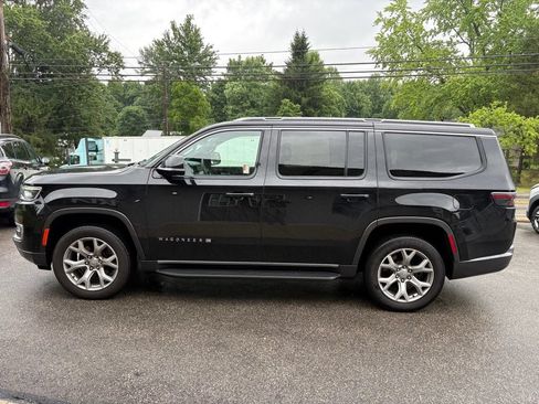 Used 2022 Jeep Wagoneer Series II AWD/4WD image 2