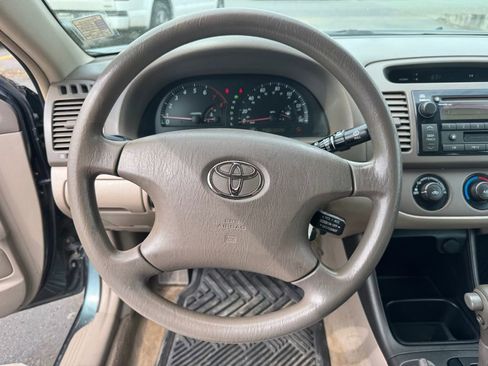 Used 2003 Toyota Camry LE FWD image 10