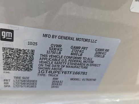Used 2026 GMC Sierra 2500 AT4 w/ AT4 Premium Plus Package AWD/4WD image 16