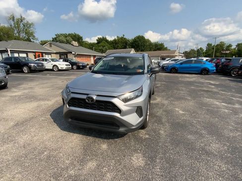 Used 2020 Toyota RAV4 LE w/ All Weather Liner Package AWD/4WD image 3