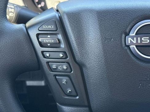 Certified 2025 Nissan Frontier SV image 27