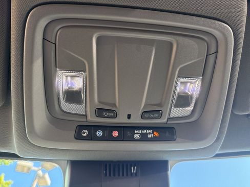 Used 2023 Chevrolet Silverado 1500 Custom image 44