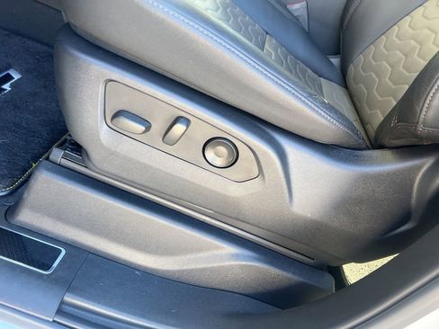 Used 2023 Chevrolet Silverado 1500 ZR2 w/ Technology Package image 10