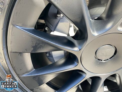 Used 2023 Tesla Model Y Long Range AWD/4WD image 79