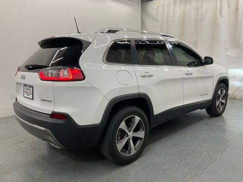 Used 2019 Jeep Cherokee Limited AWD/4WD image 7