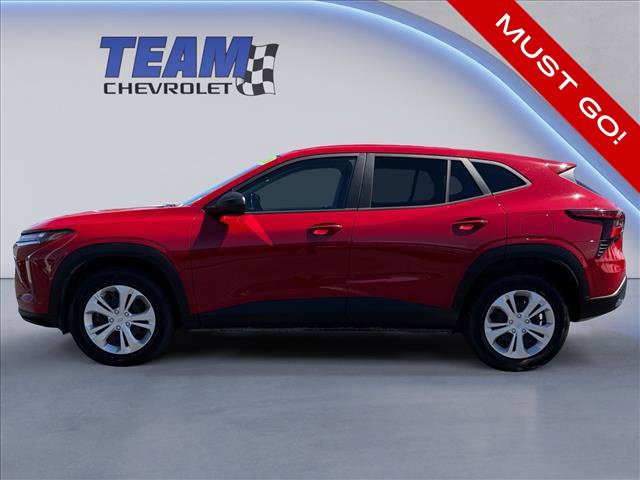 Certified 2026 Chevrolet Trax LS FWD image 2
