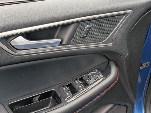 Used 2020 Ford Edge ST-Line w/ Cold Weather Package image 15