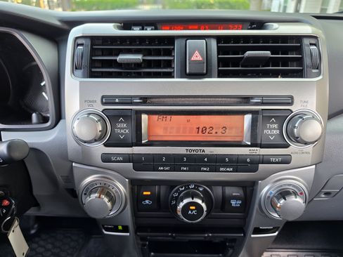 Used 2010 Toyota 4Runner SR5 RWD image 31