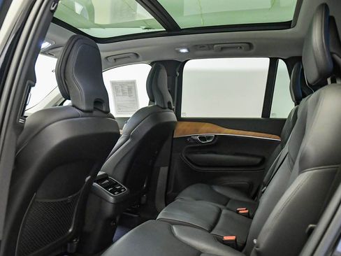 Used 2025 Volvo XC90 B6 Plus AWD/4WD image 22