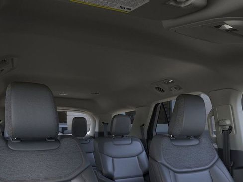 New 2026 Ford Explorer Active w/ Active Comfort Package image 22