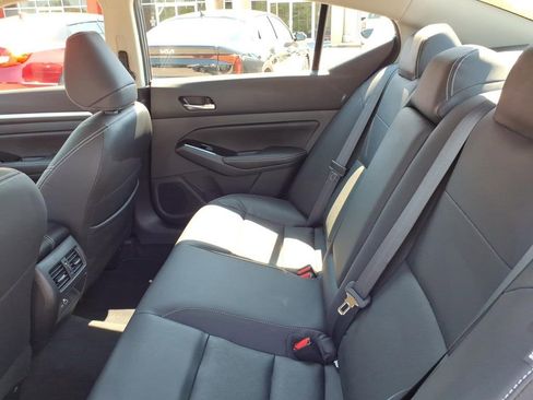 Certified 2024 Nissan Altima 2.5 SL FWD image 6
