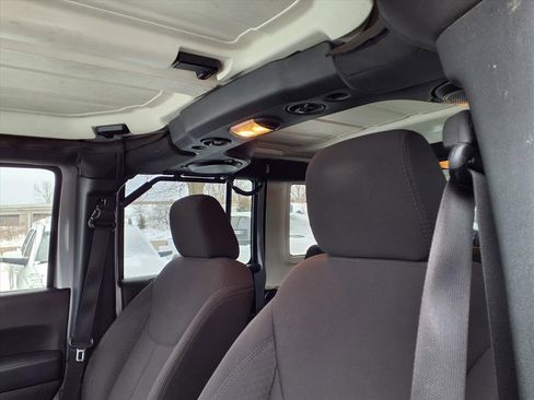 Used 2014 Jeep Wrangler Unlimited Sport image 13